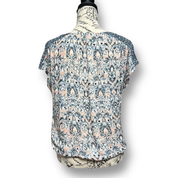 Lucky Brand XS Boho Blouse Pink Blue Mixed Floral Viscose V-Neck Back Pleat Top - Picture 4 of 7